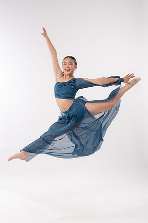Adelyn Kwong