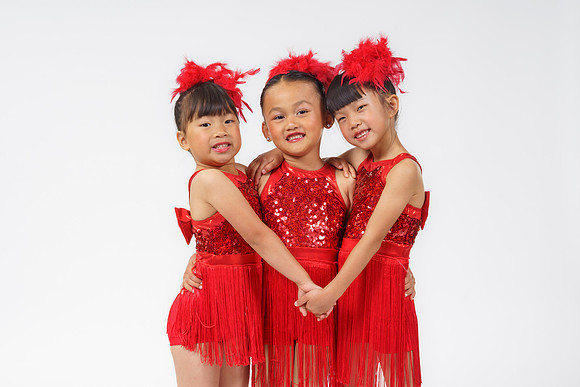 ZOELLE XIONG