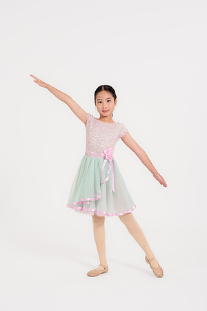 KARINA CHEN
